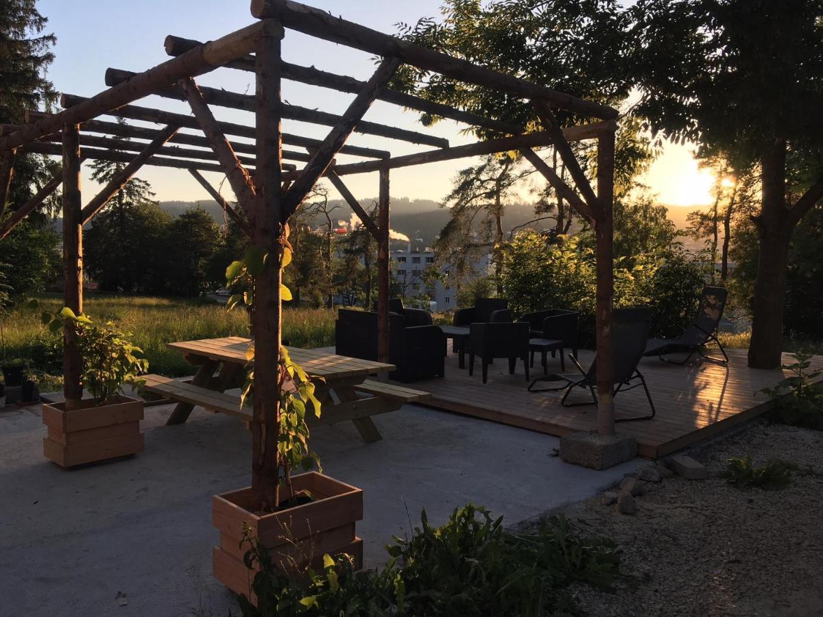 La Ferme Des Aretes Bed & Breakfast La Chaux De Fonds ภายนอก รูปภาพ