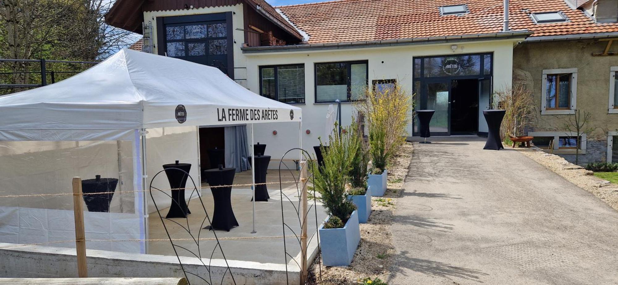 La Ferme Des Aretes Bed & Breakfast La Chaux De Fonds ภายนอก รูปภาพ